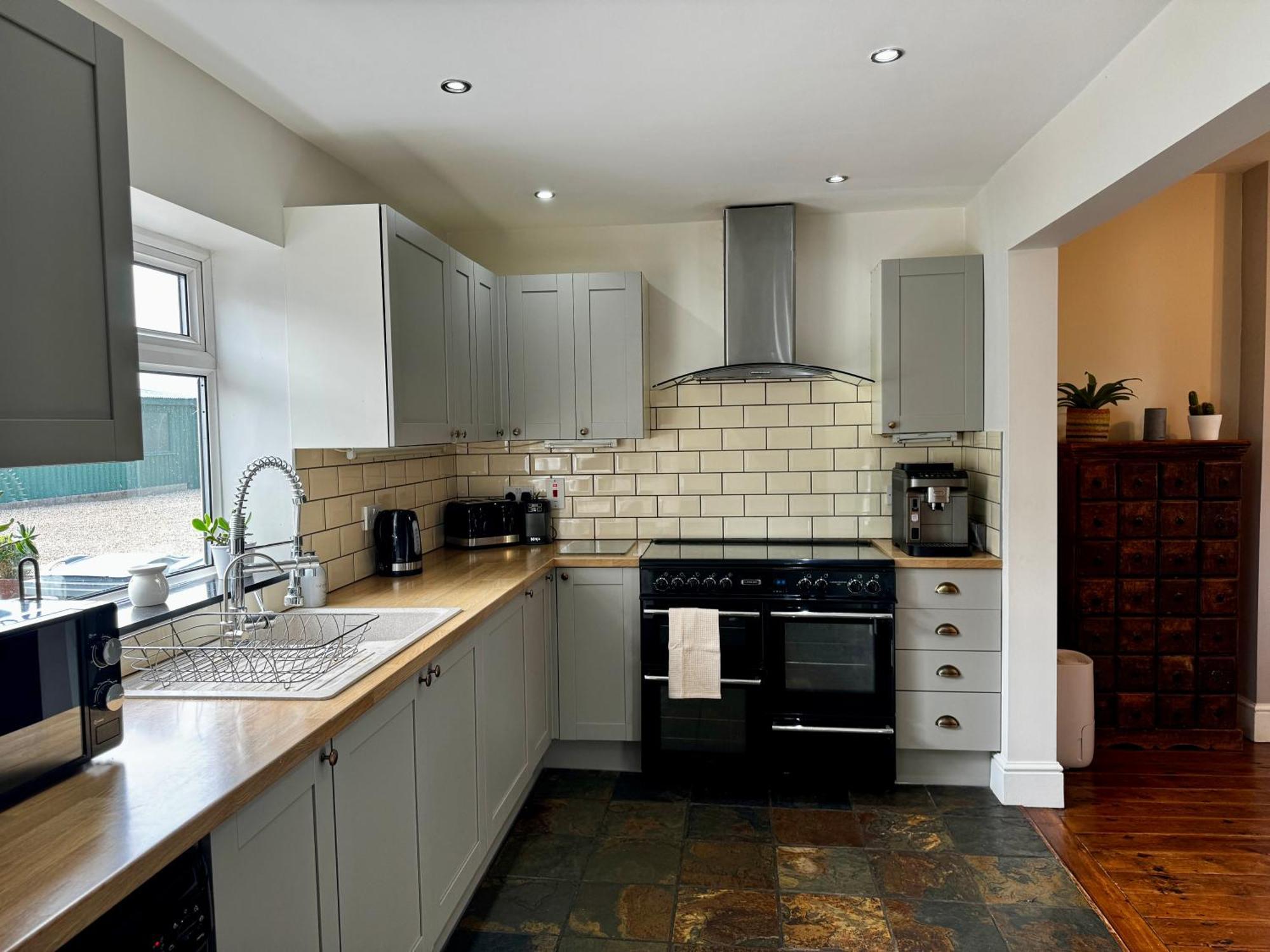 Luxury Isla Cottages, Bourne! Dog-Friendly, Countryside Views, Garden, Parking, 5Mins Pubs - Family Holiday Rum bild